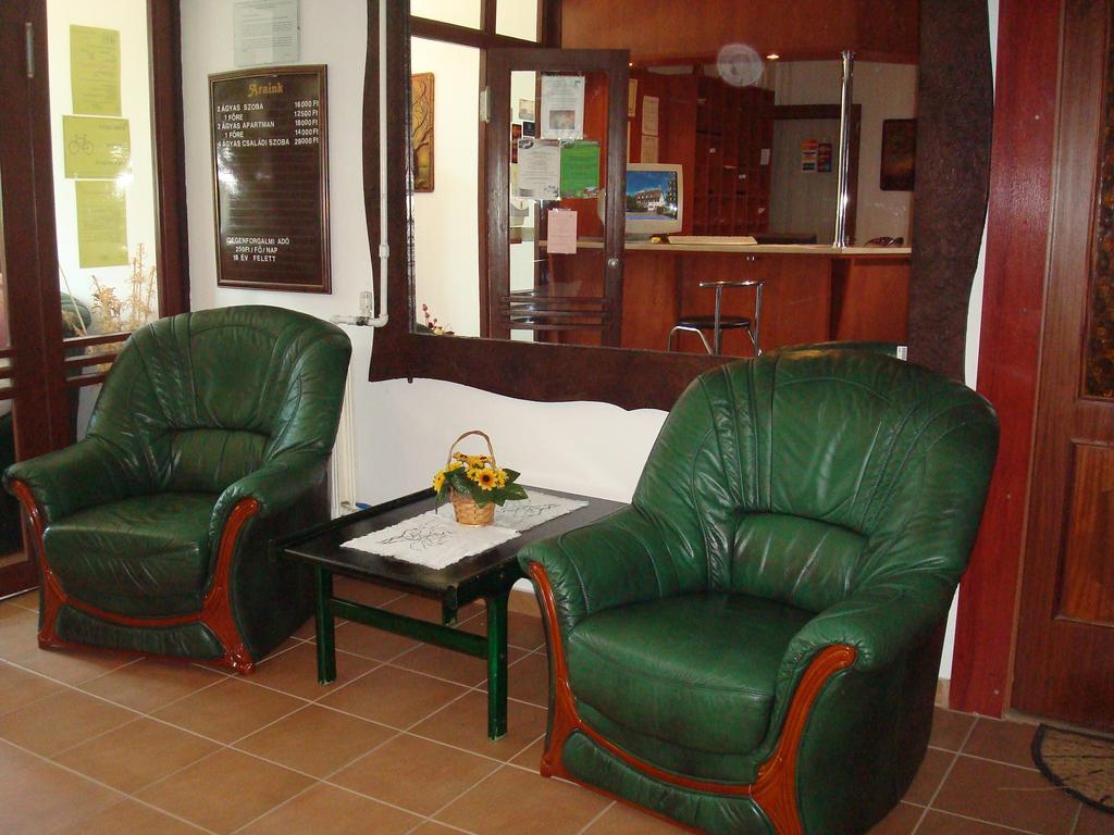 Hotel Termal Tiszaújváros 外观 照片