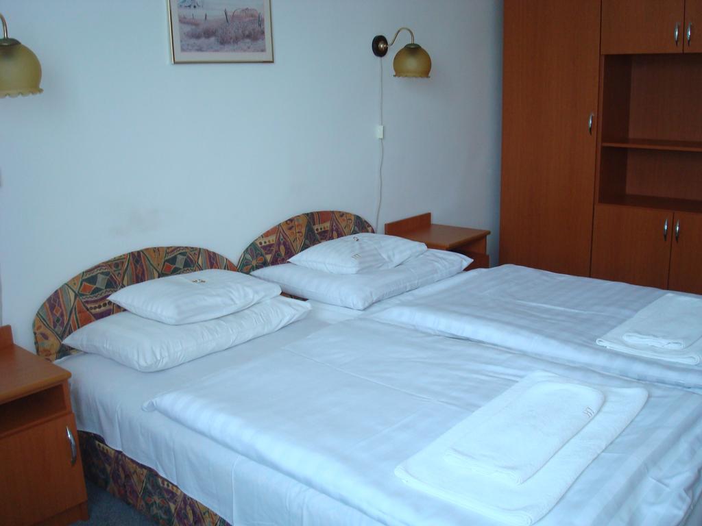 Hotel Termal Tiszaújváros 客房 照片